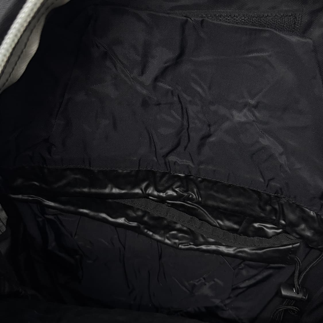 노스페이스 고프코어 와일드 파이어 테크니컬 백팩 블랙 상품이미지8