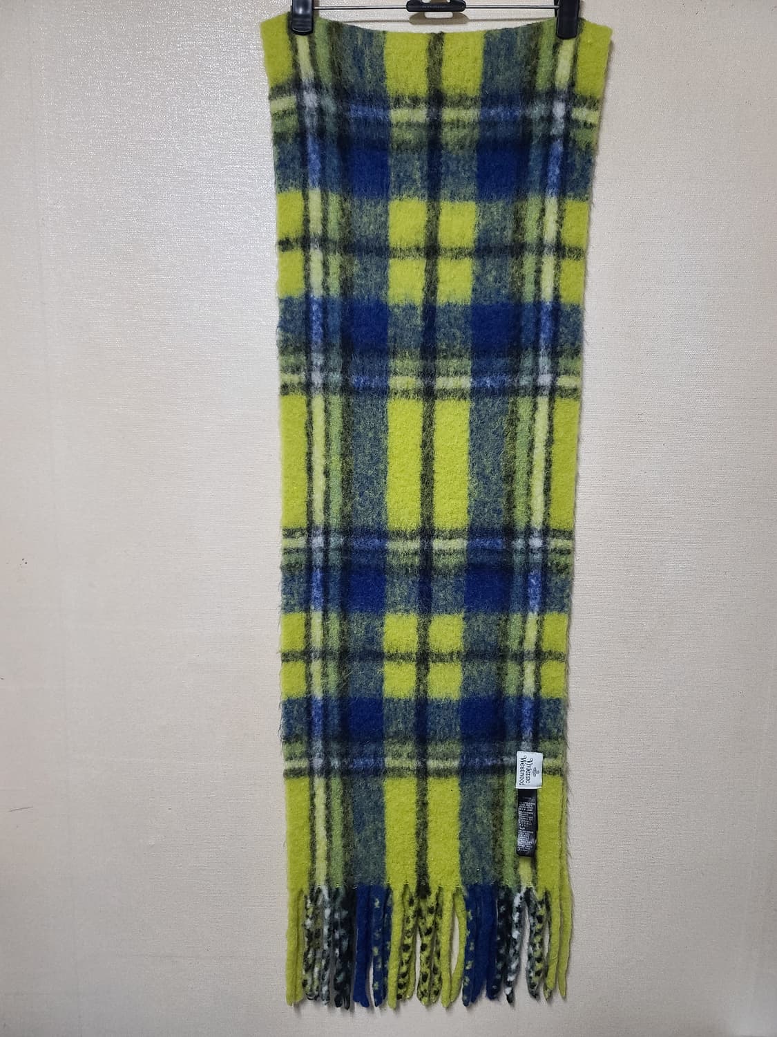 비비안웨스트우드 청키 타탄 머플러 상품이미지1