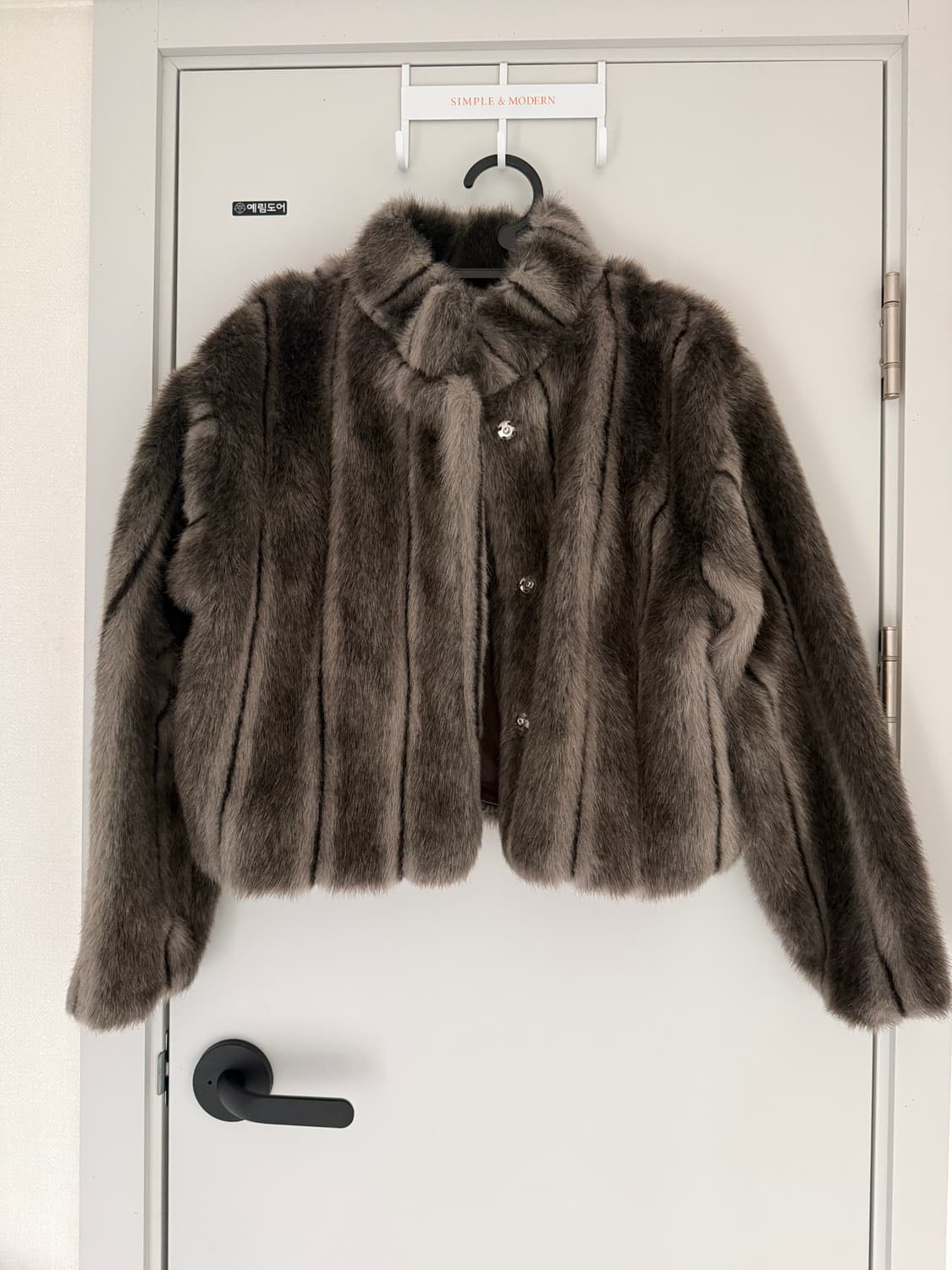 크롭 퍼자켓 상품이미지1