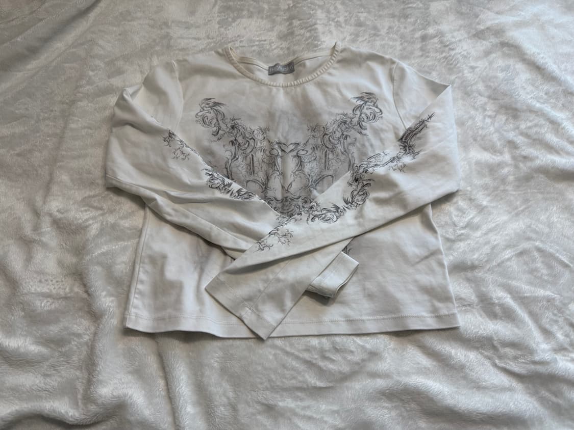 허그유어스킨 로코코 티 판매합니다 상품이미지2