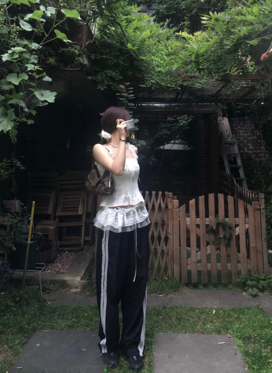 딧소어 ditsor 포레스트 레이스 나시 블라우스 상품이미지4