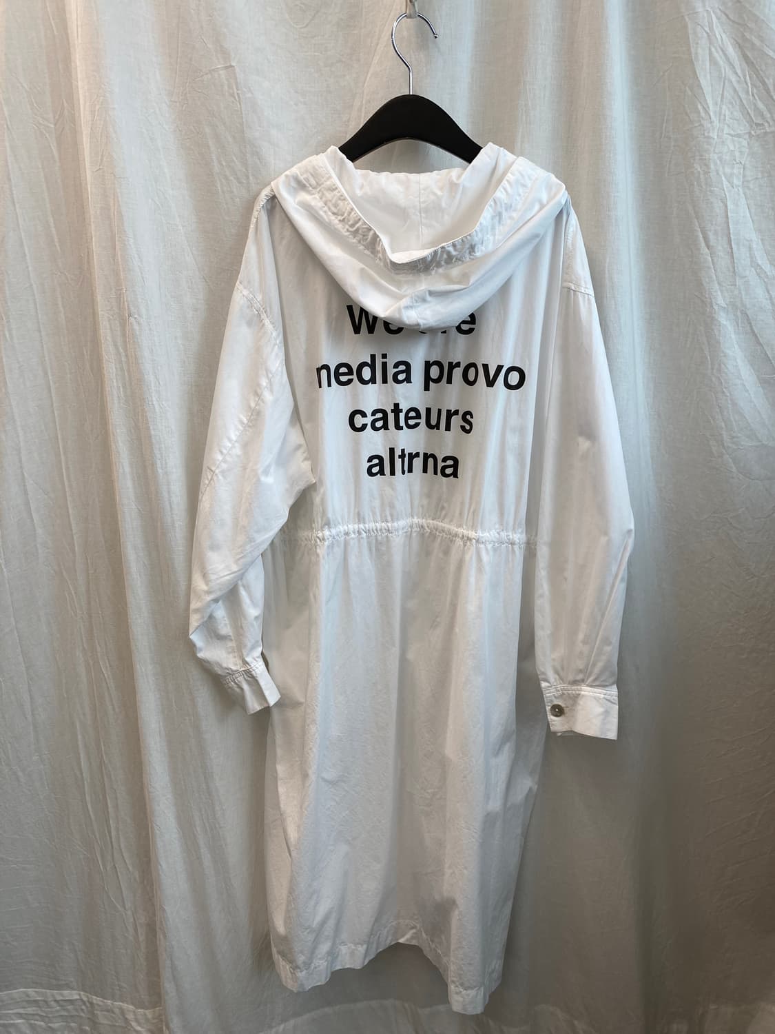 화이트 롱후드점퍼 상품이미지3