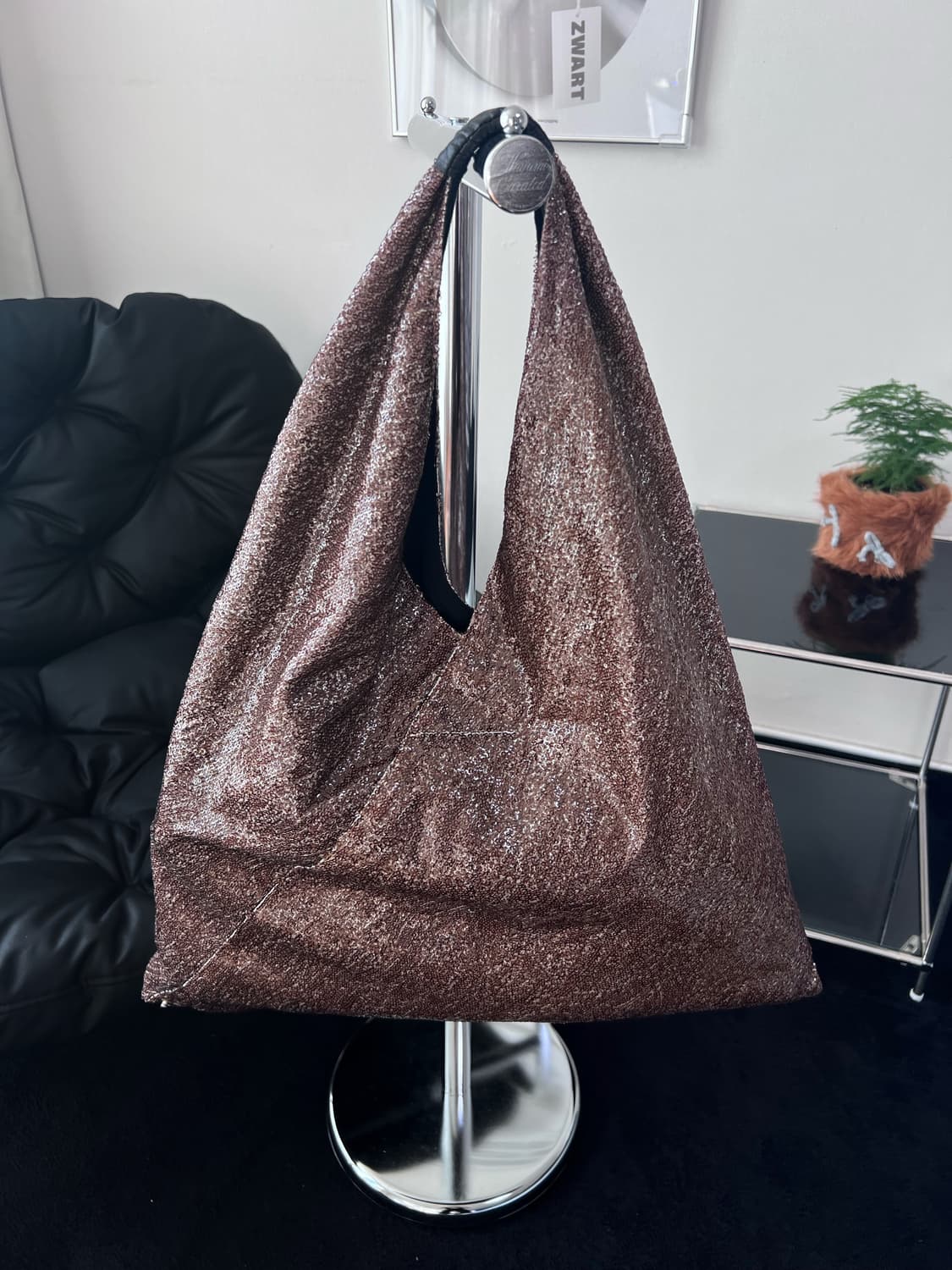 MM6 메종 마르지엘라 스팽글 호보백 상품이미지4