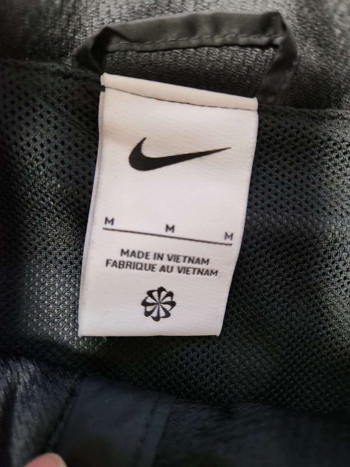 나이키 RPL 파크 20 레인 우븐 재킷 바람막이m

오염 하자없이 깨끗 상품이미지6