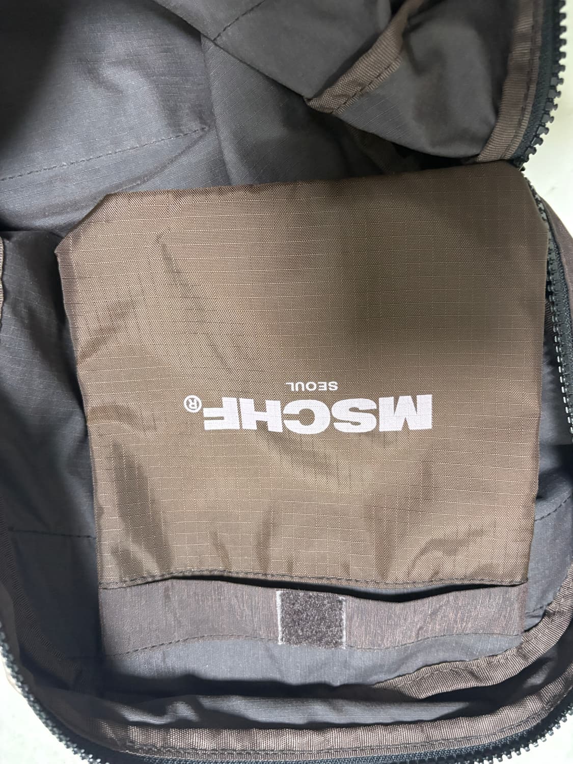 미스치프 패커블백팩 상품이미지4