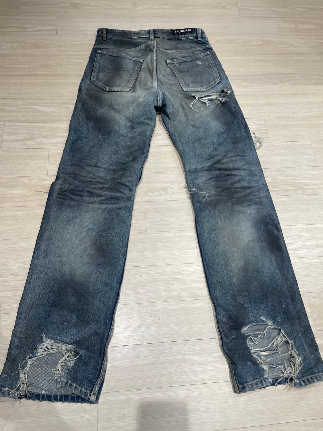[XS] 발렌시아가 디스트로이드 데님팬츠 상품이미지4