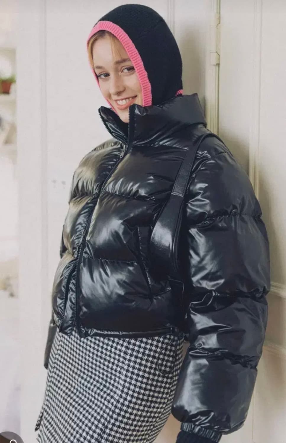 블랙) 비터셀즈패딩 비터샐즈패딩 크롭패딩 유광패딩 숏패딩 에이블리 상품이미지7