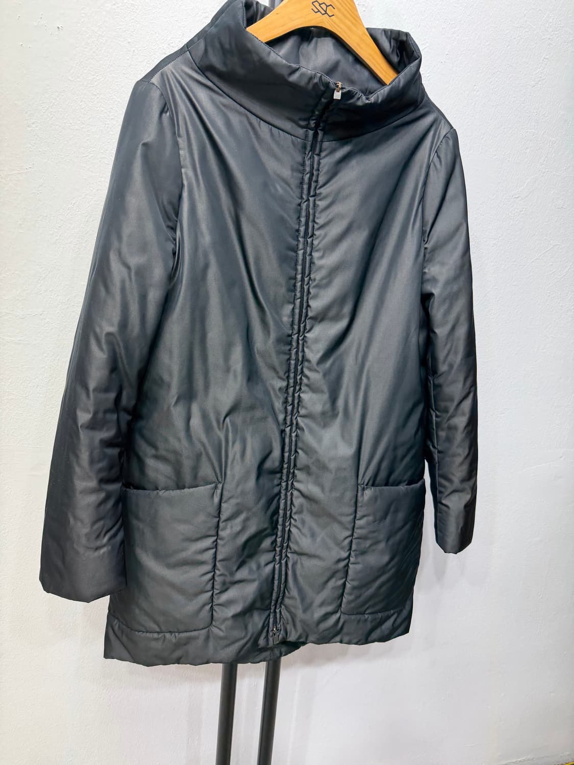 매장판정품) 질샌더 여성 블랙 패딩 34(55) 상품이미지2