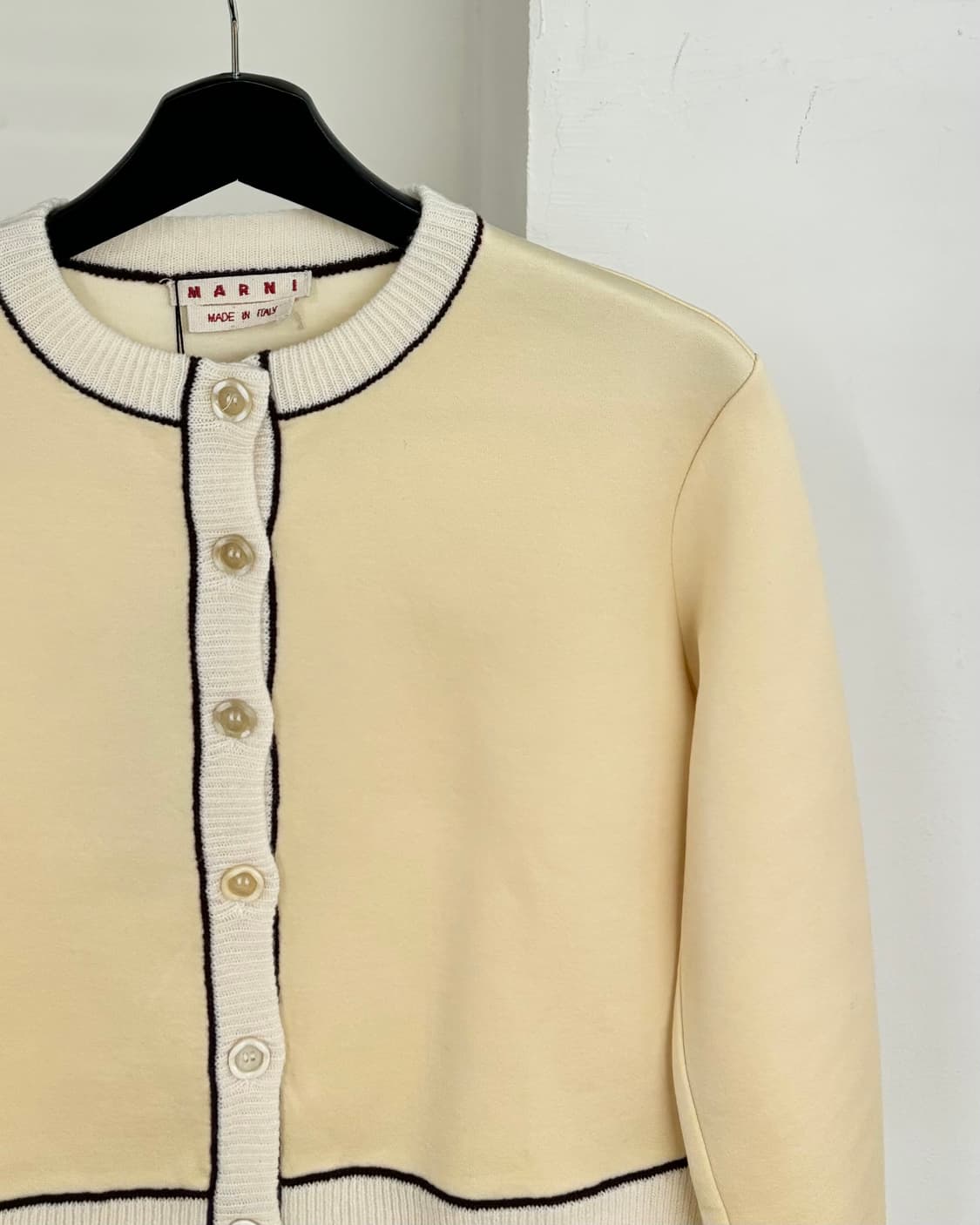 마르니 크림 베이지 크롭 니트 가디건 상품이미지4