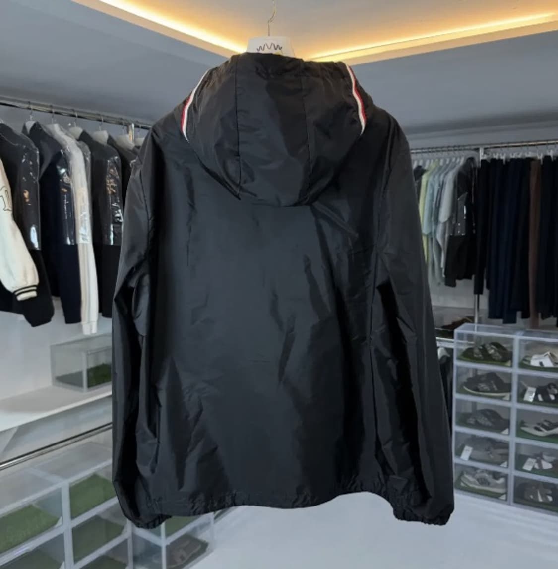 [정품] 몽클레어 나일론 후드 매트블랙 후드 자켓 XXL 상품이미지2