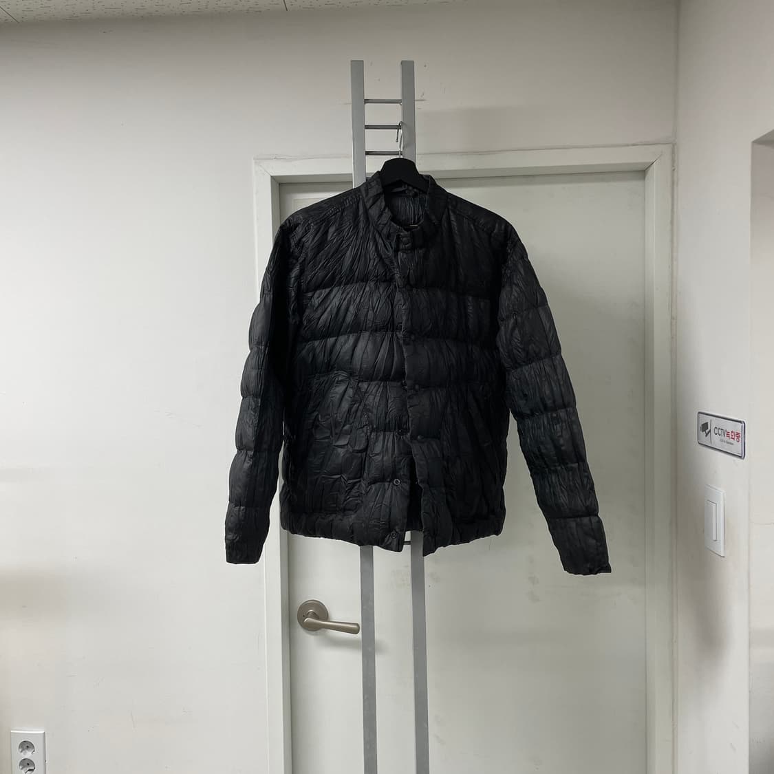 이세이미야케 맨 리버시블 패딩 블랙/그레이 2 상품이미지5