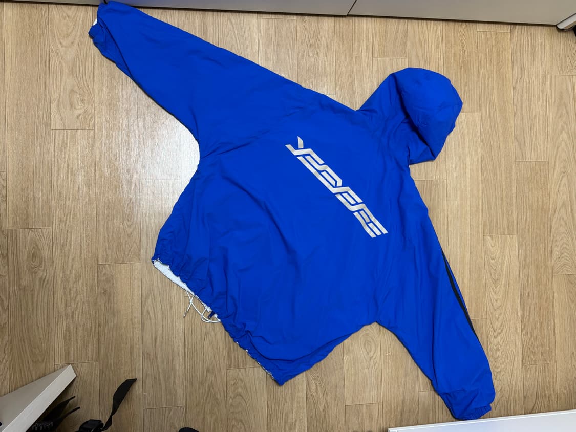 아디다스 X YESEYESEE 리버시블 바람막이 / XL 사이즈 상품이미지7