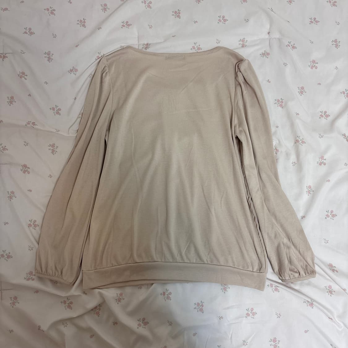 라떼갸루 베이지 프릴 쉬폰 니트 상품이미지2