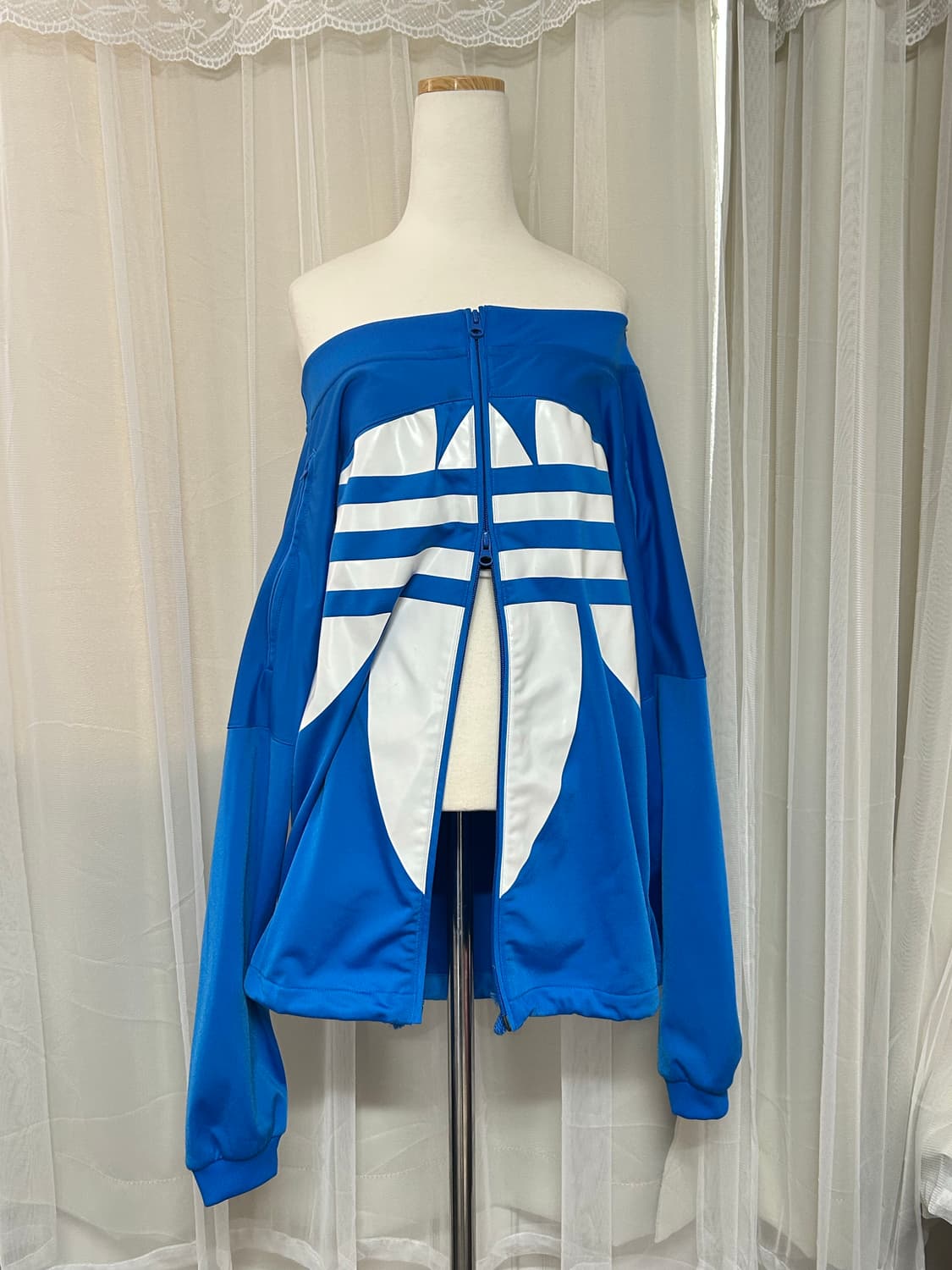 아디다스 블루 리버스 빅로고 오프숄더 투웨이 져지 상품이미지1