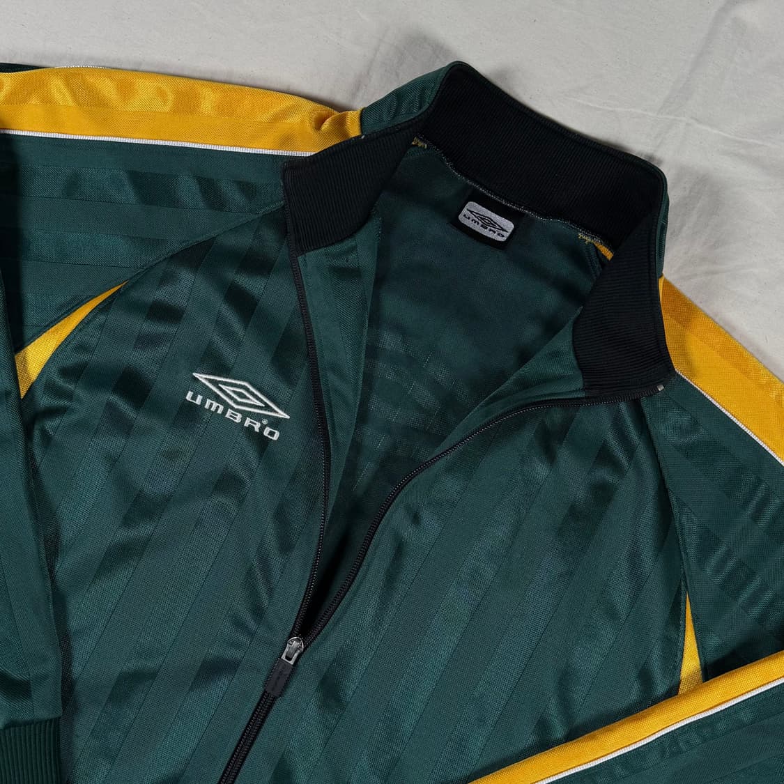 엄브로 트랙탑 집업 져지 자켓 상품이미지3