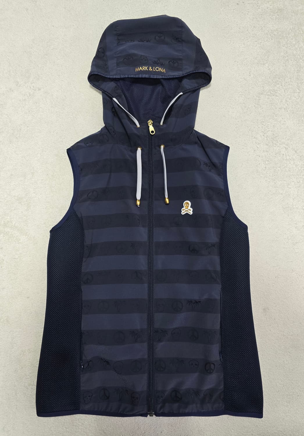 마크앤로나 네이비 후드 바람막이 조끼 M 상품이미지1