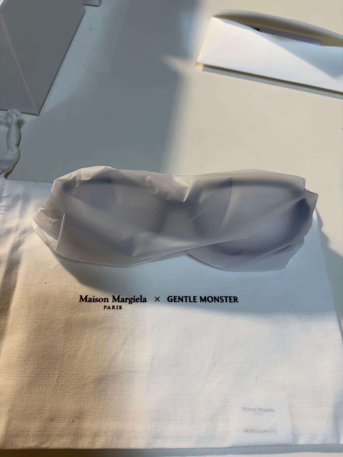젠틀몬스터x메종마르지엘라 MM114 - 01 상품이미지8