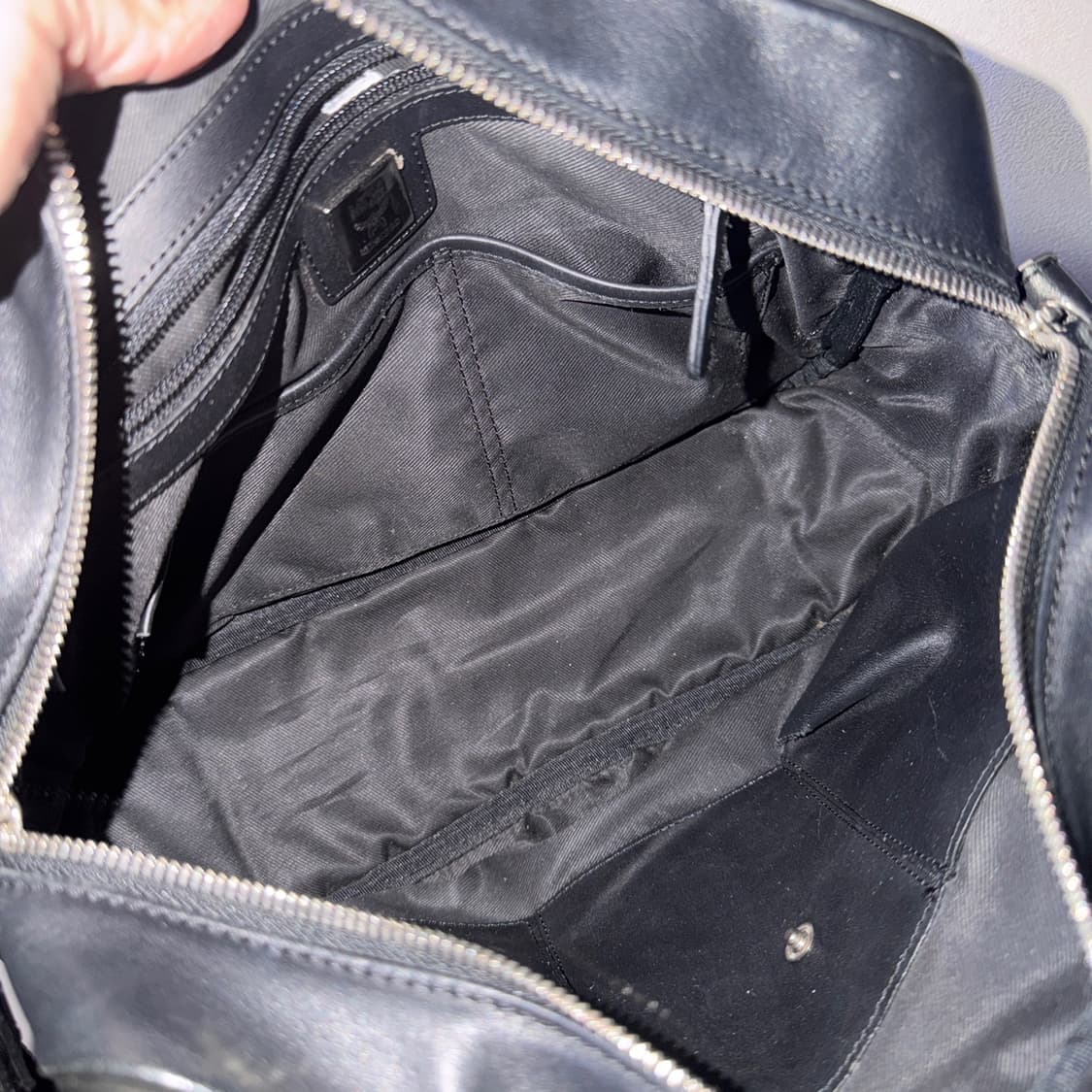 MCM 남성 투포켓 크로스백 상품이미지6