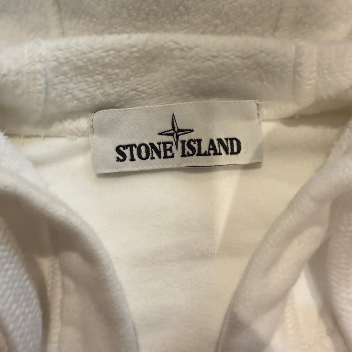 STONE ISland 화이트 와펜 후드집업 상품이미지3