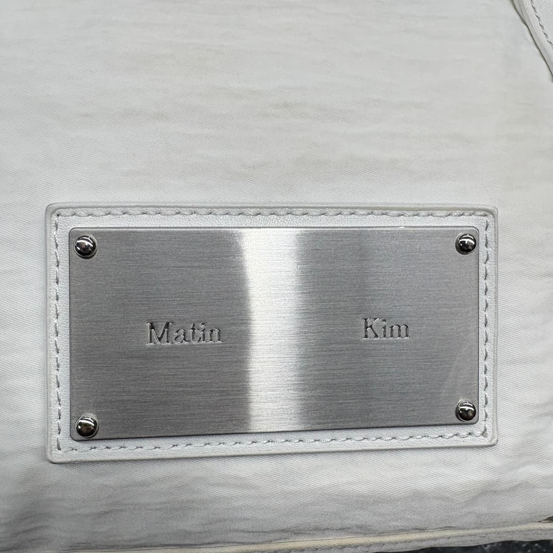 마뗑킴 화이트 토트백 상품이미지3