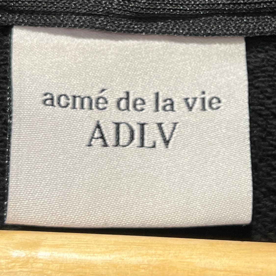 아크메드라비 후드티 상품이미지3