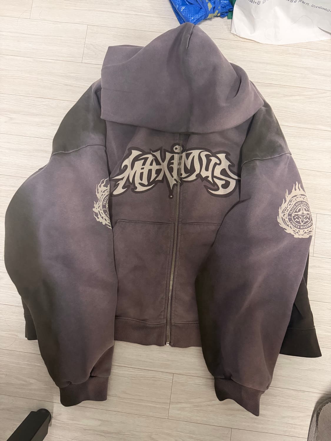 트래비스 스캇 머천 후드집업 L 상품이미지1