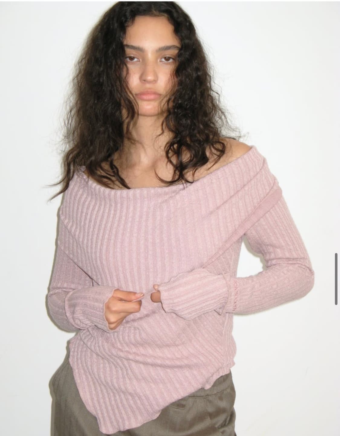 폴리수엠 오프숄더 상품이미지1