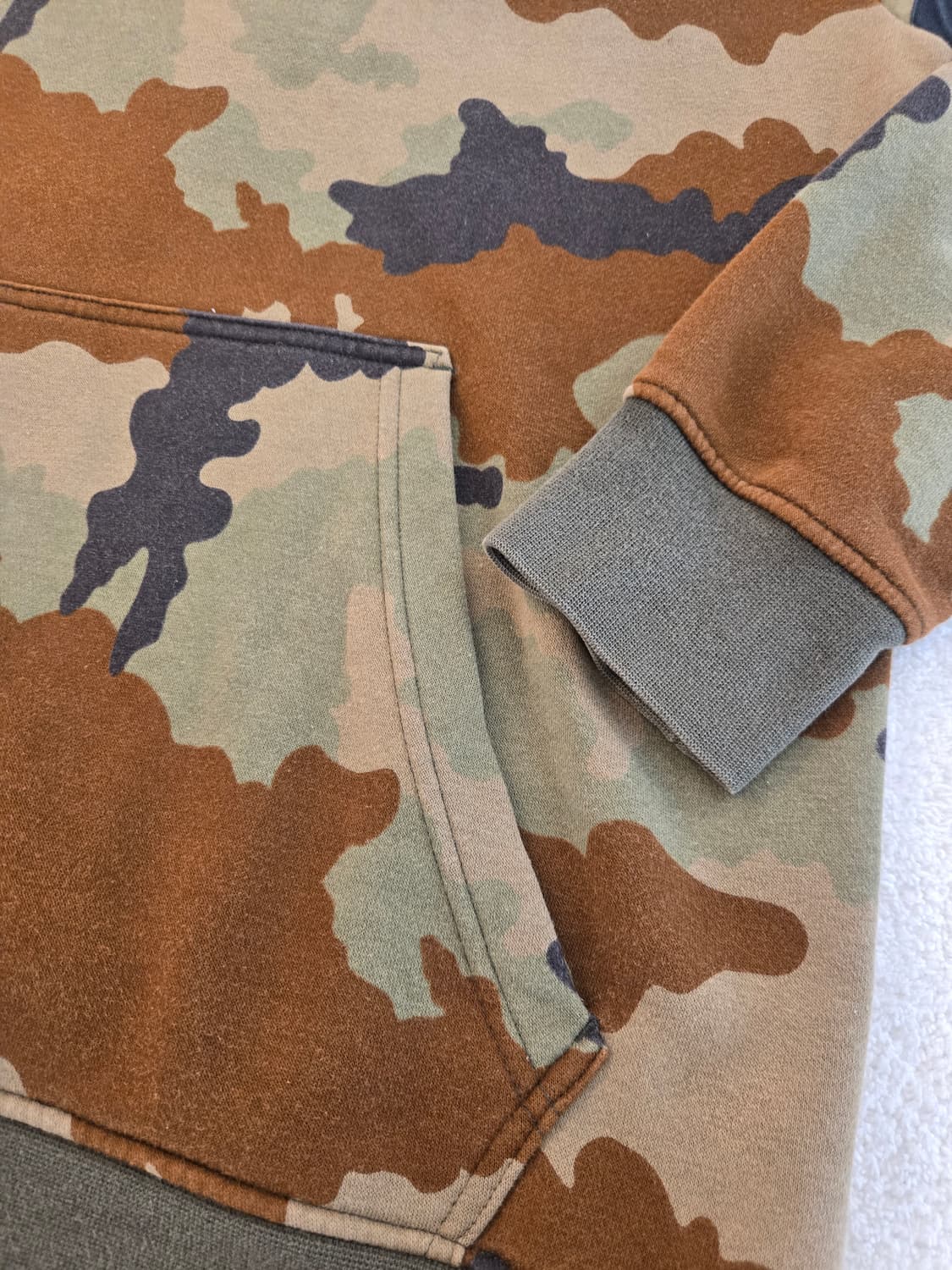 아디다스 카모플라쥬  맨투맨 110 상품이미지3