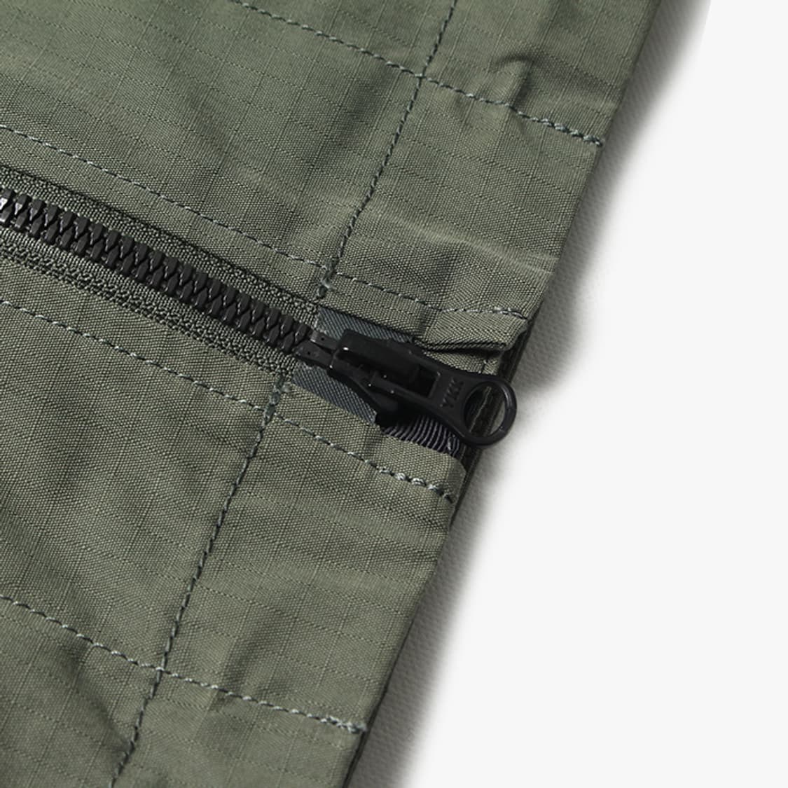  PURPLE LABEL "Khaki Black Wind Breaker" 상품이미지8