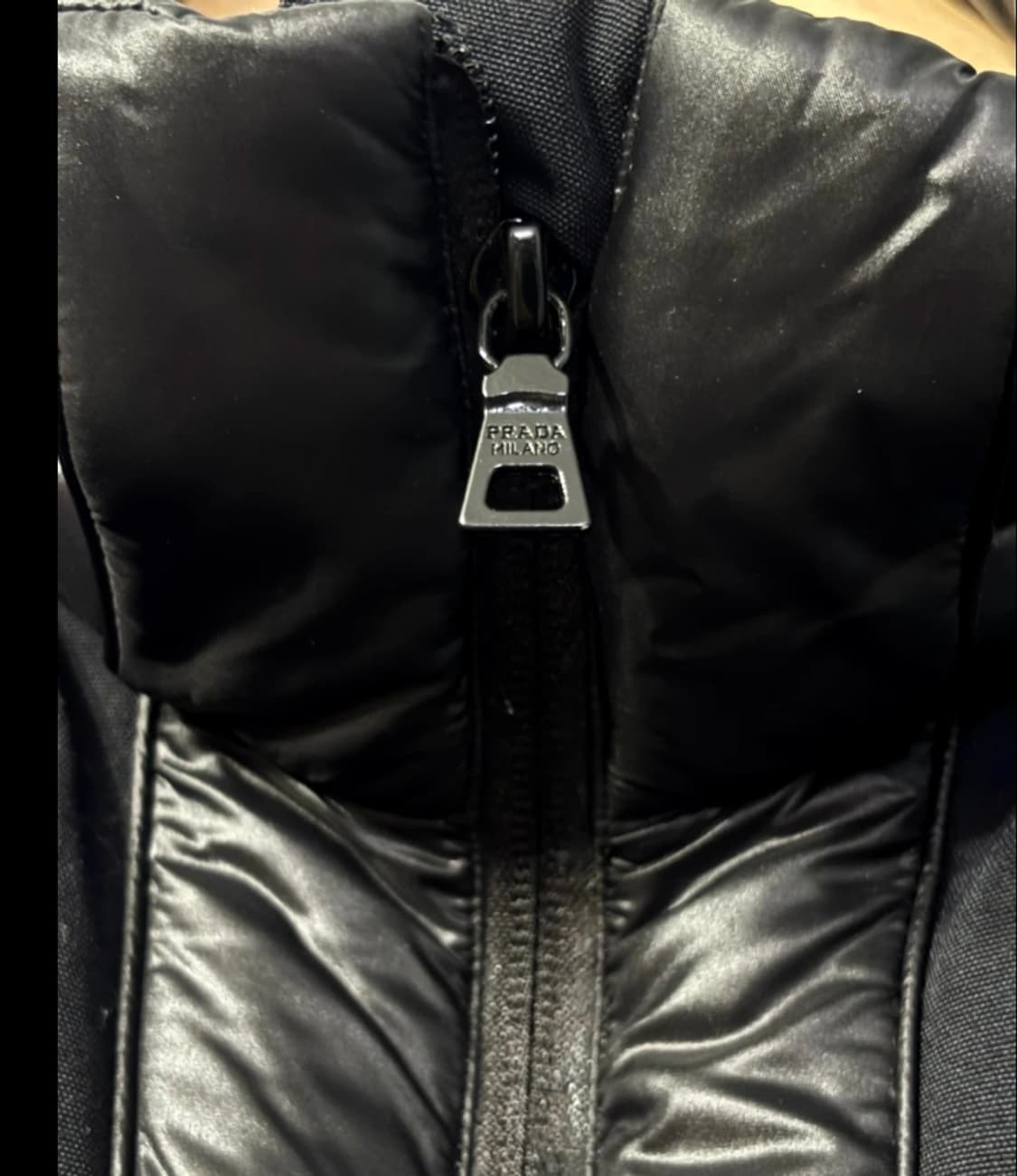 정품 프라다 팔라스 패딩 블랙 95 상품이미지5