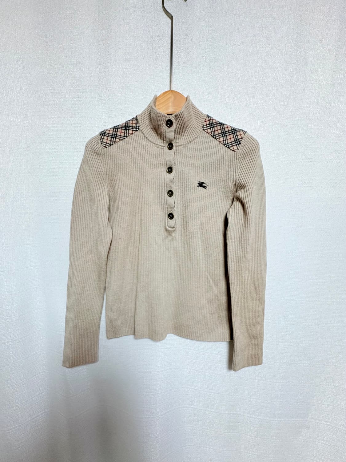 버버리블루라벨숄더체크티셔츠 상품이미지1