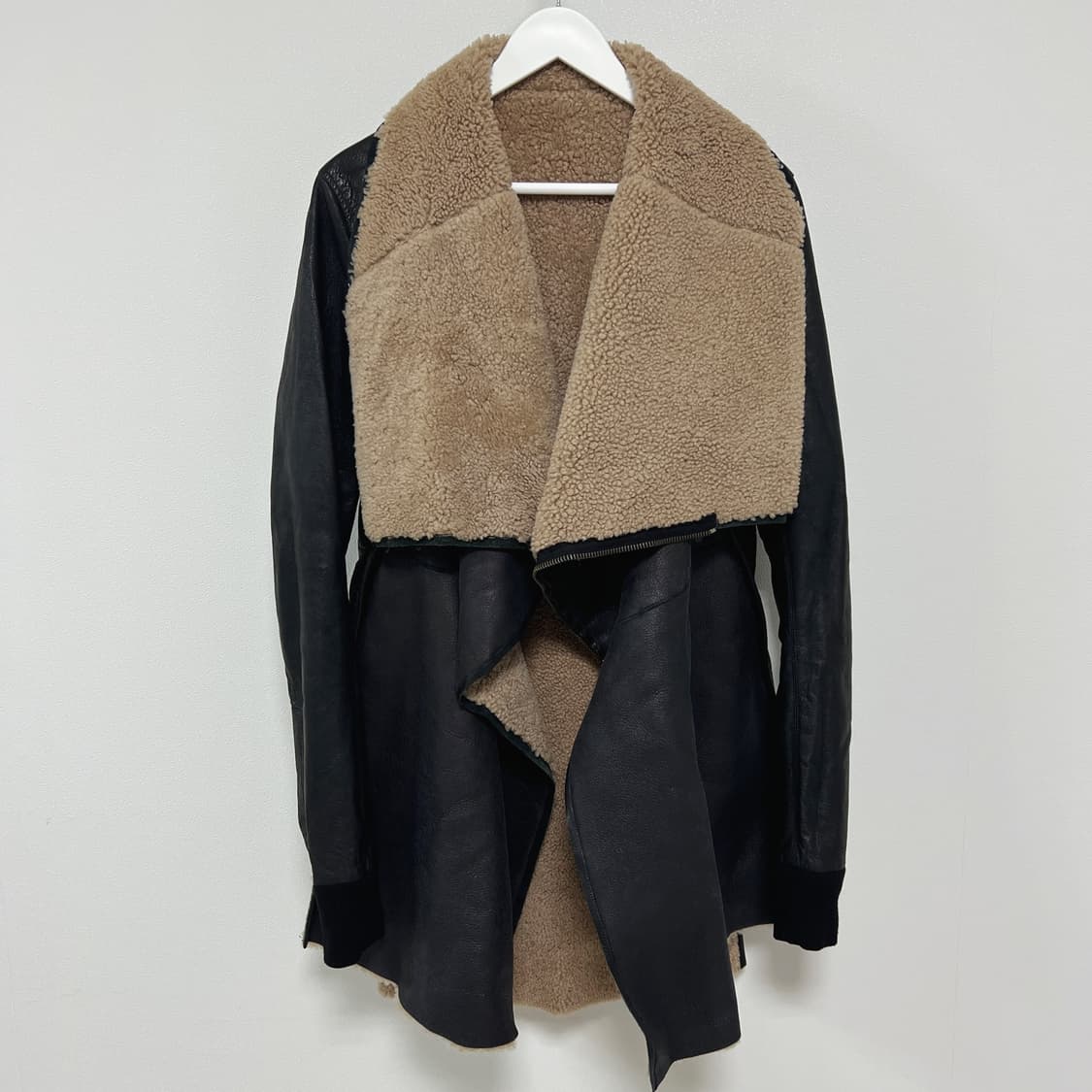 릭오웬스 10FW 하이넥 램스킨 시어링 무스탕 코트 상품이미지2