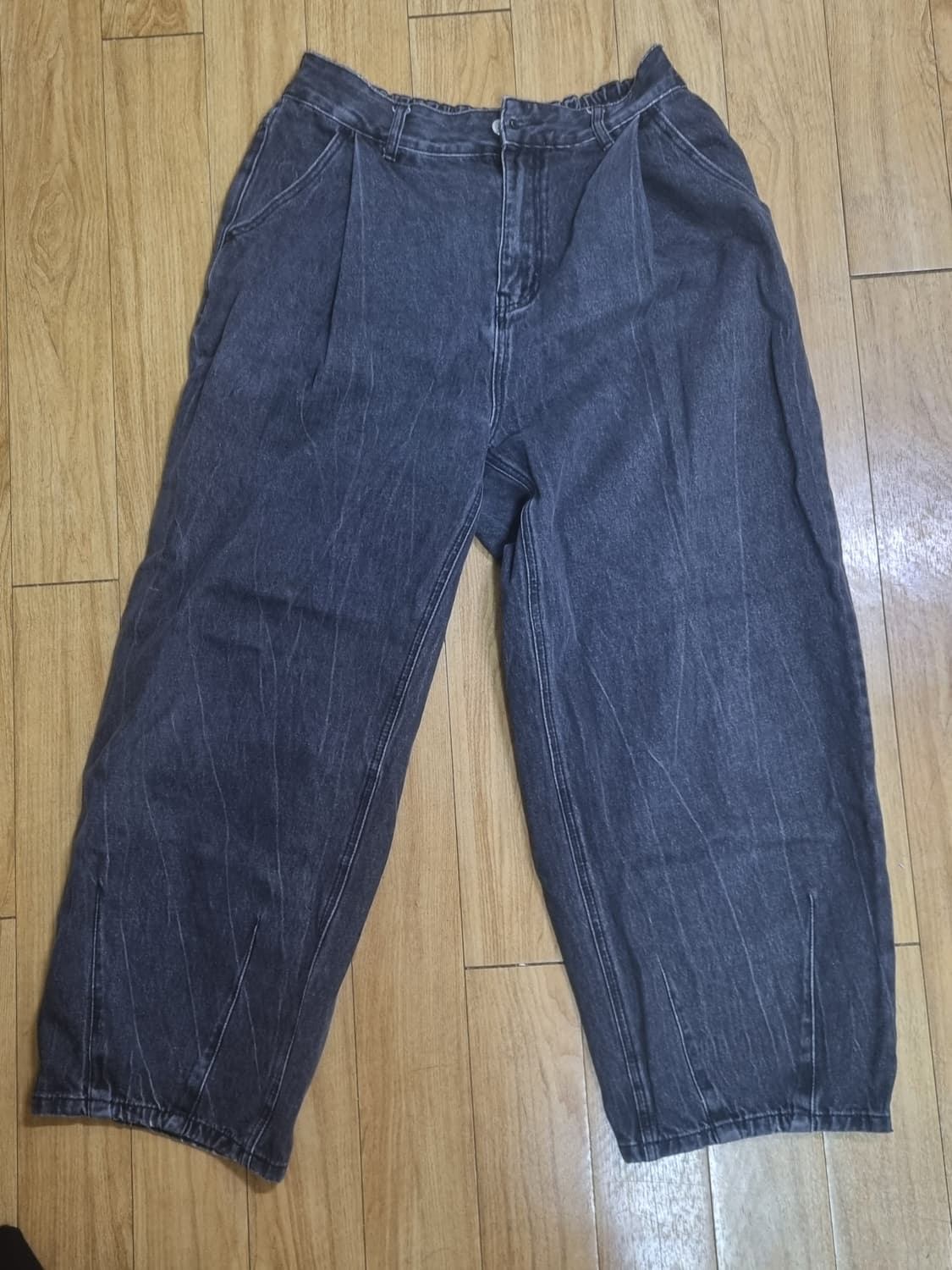 엑스톤즈 일라이 크랙 데님팬츠 다크그레이 상품이미지1