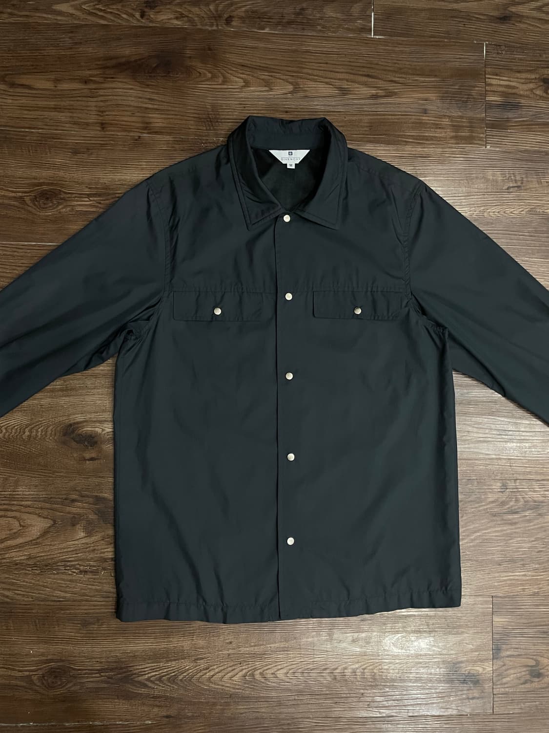 지방시 실버 버튼 플랩 포켓 셔츠 자켓 블랙 상품이미지1