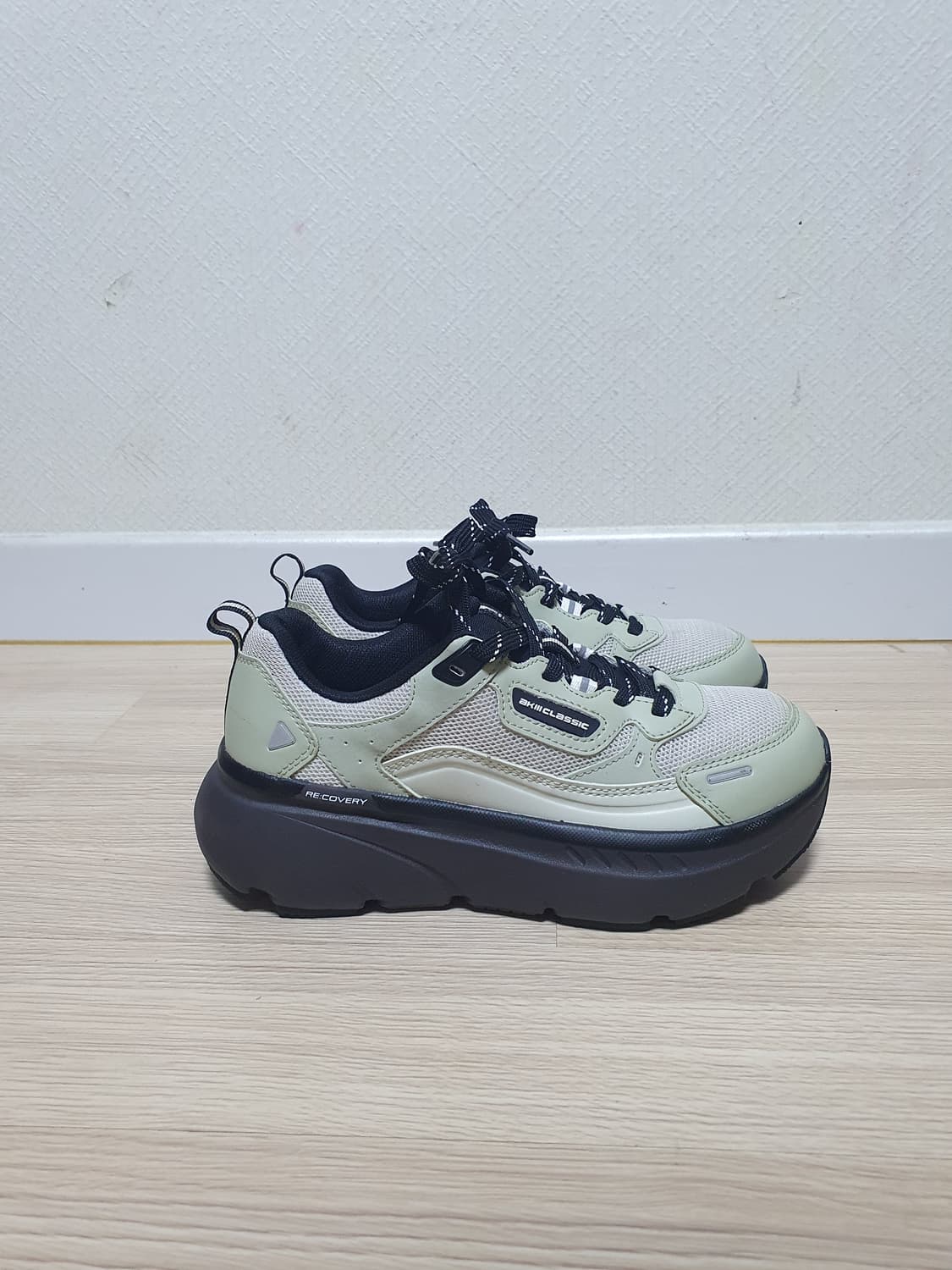 아키클래식 범퍼트레이너 운동화 240 상품이미지1