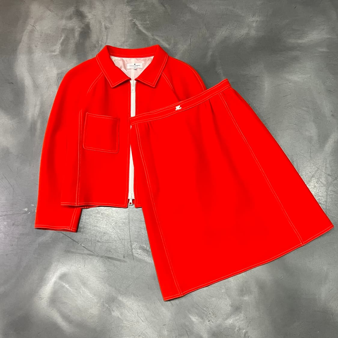  꾸레쥬 레드 울 셋업 +명품 감정서 y14937 상품이미지1