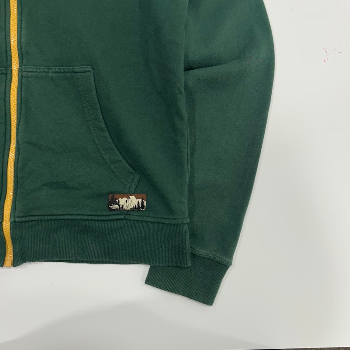 The north face 노스페이스 옐로우로고 그린 후드집업 상품이미지5