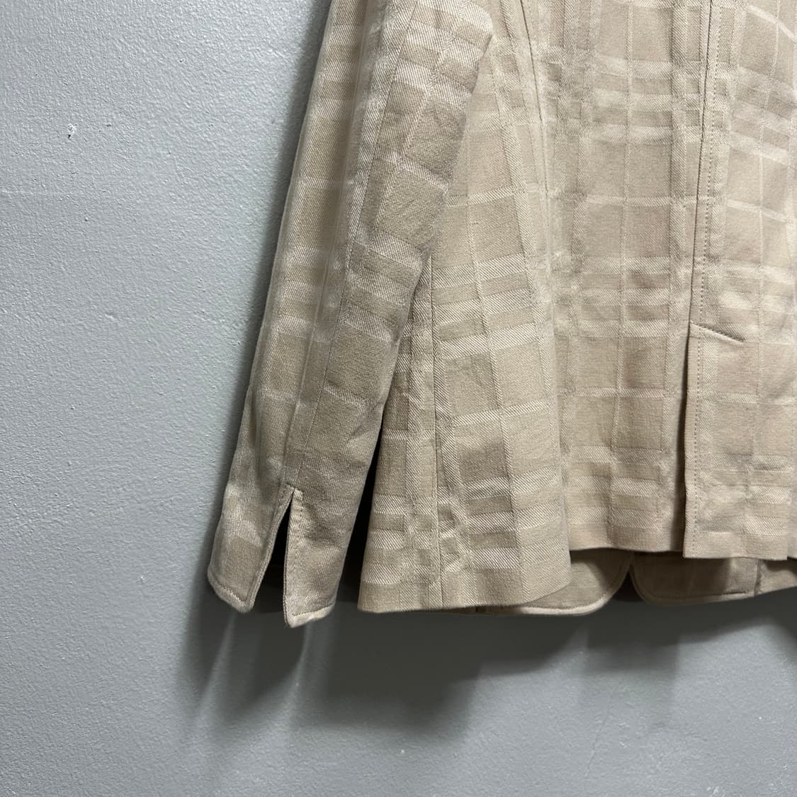 버버리 체크 디자인 자켓 상품이미지6