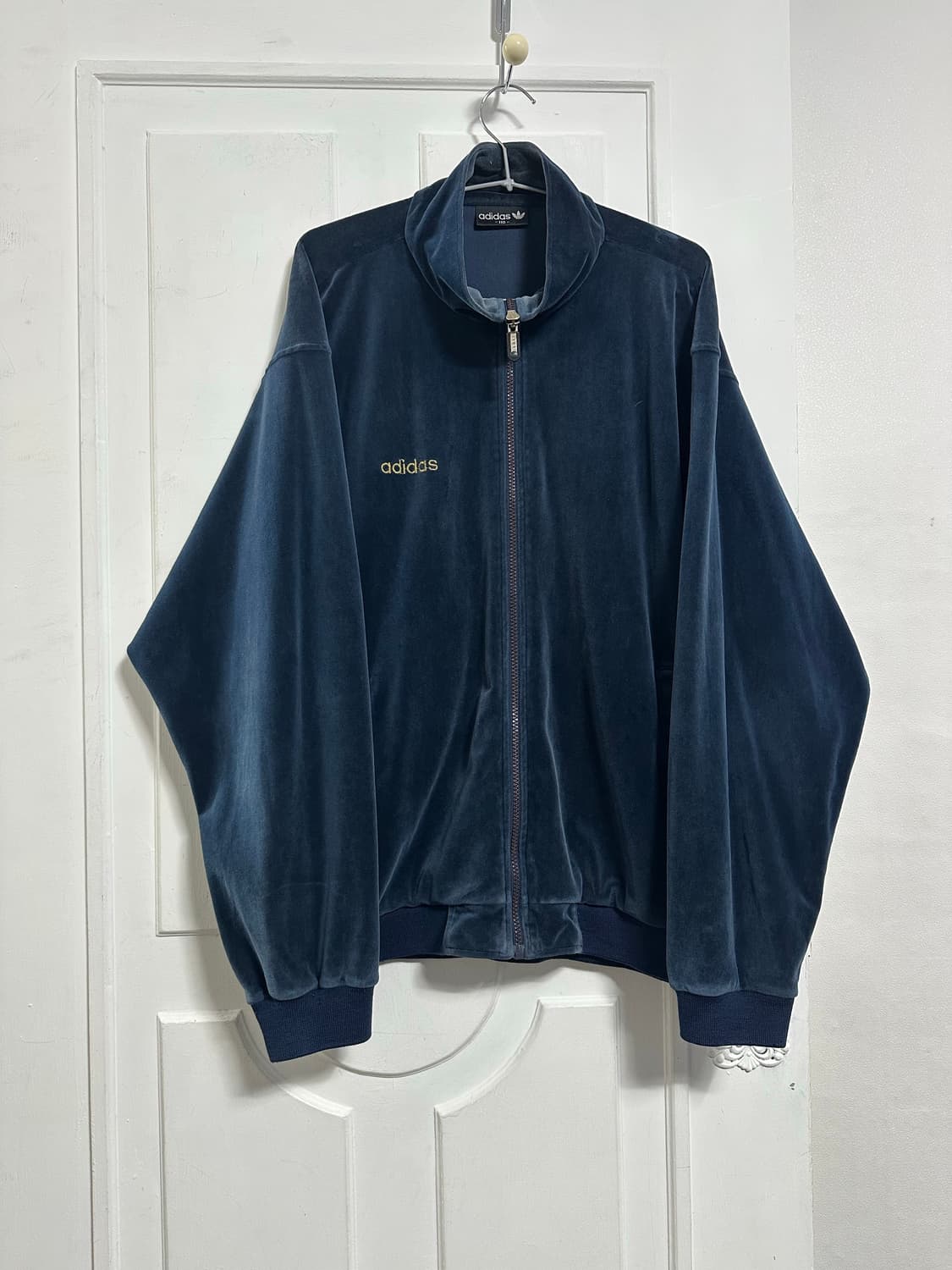 아디다스 올드스쿨 벨벳 트랙탑 상품이미지1