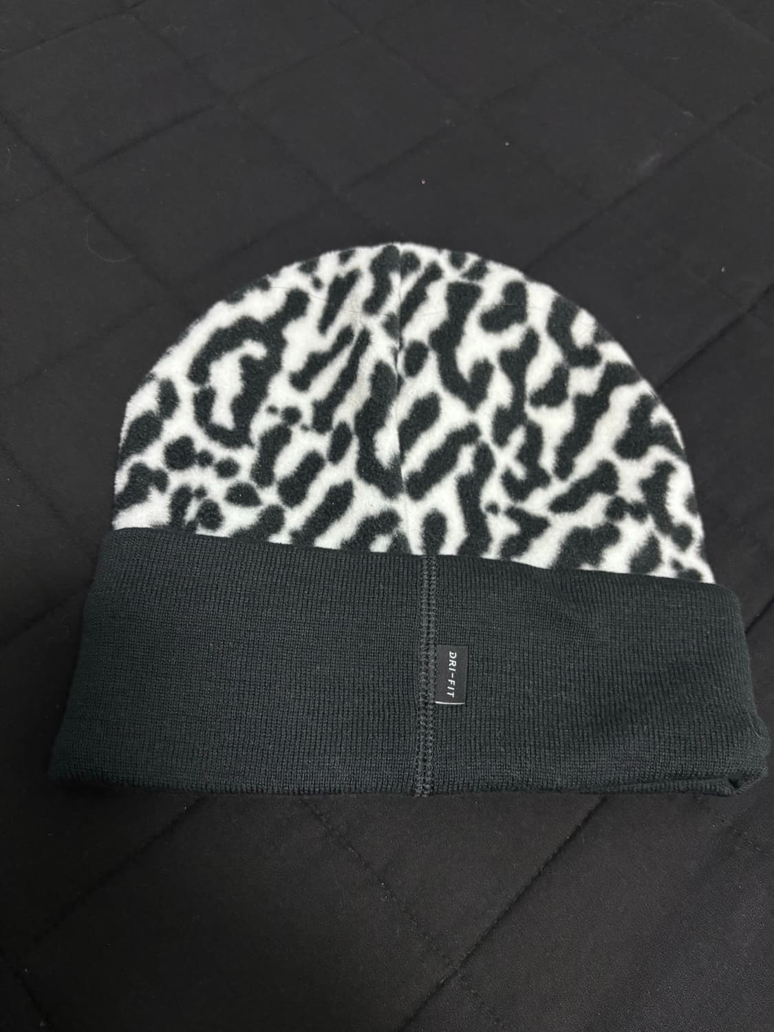 나이키 ACG 레오파드 비니 상품이미지3