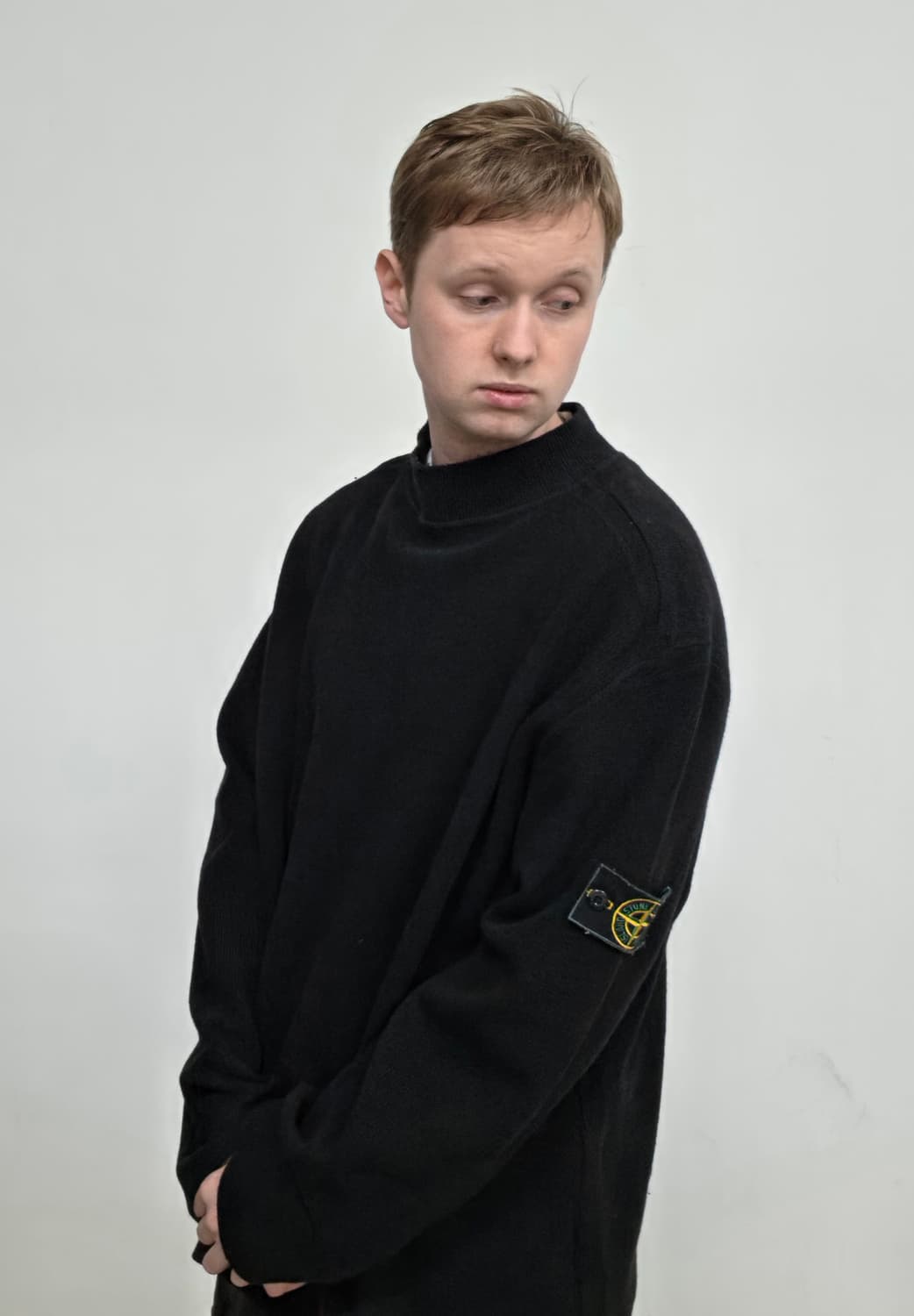 99AW 스톤 아일랜드 블랙 오버사이즈 울 혼방 니트 상품이미지3