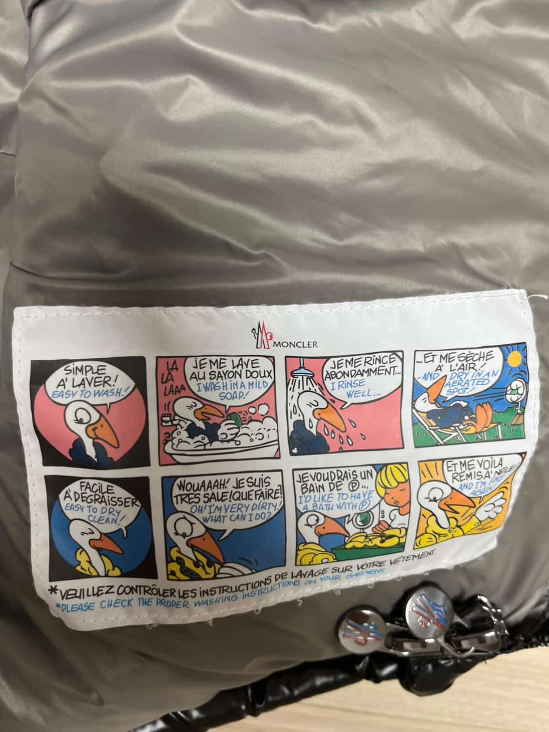 몽클레어 마야 유광 블랙패딩 팝니다 상품이미지5