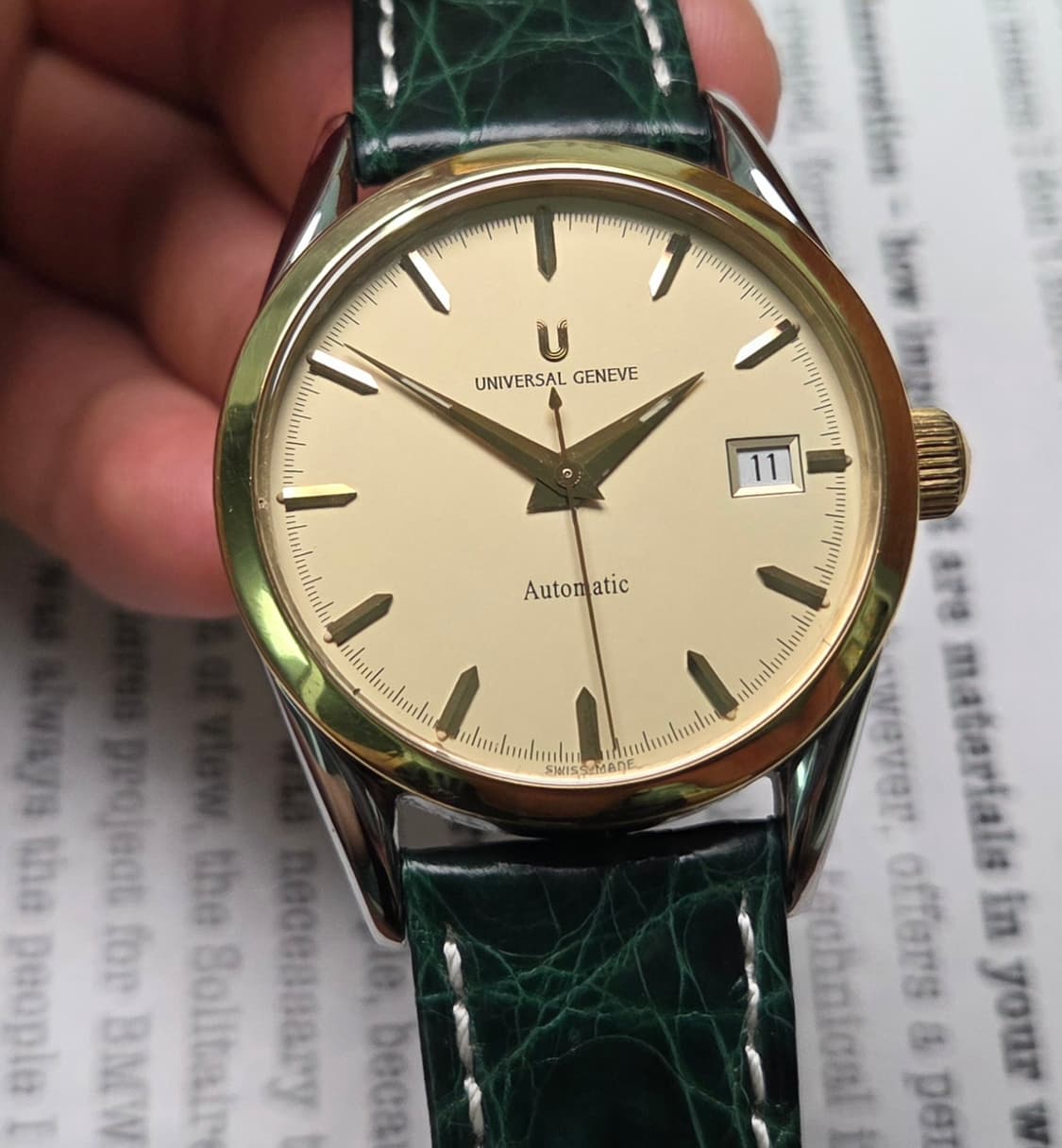 레어] 유니버셜 제네브 18K베젤 콤비 칼침핸즈 시스루백 오토매틱
 상품이미지10