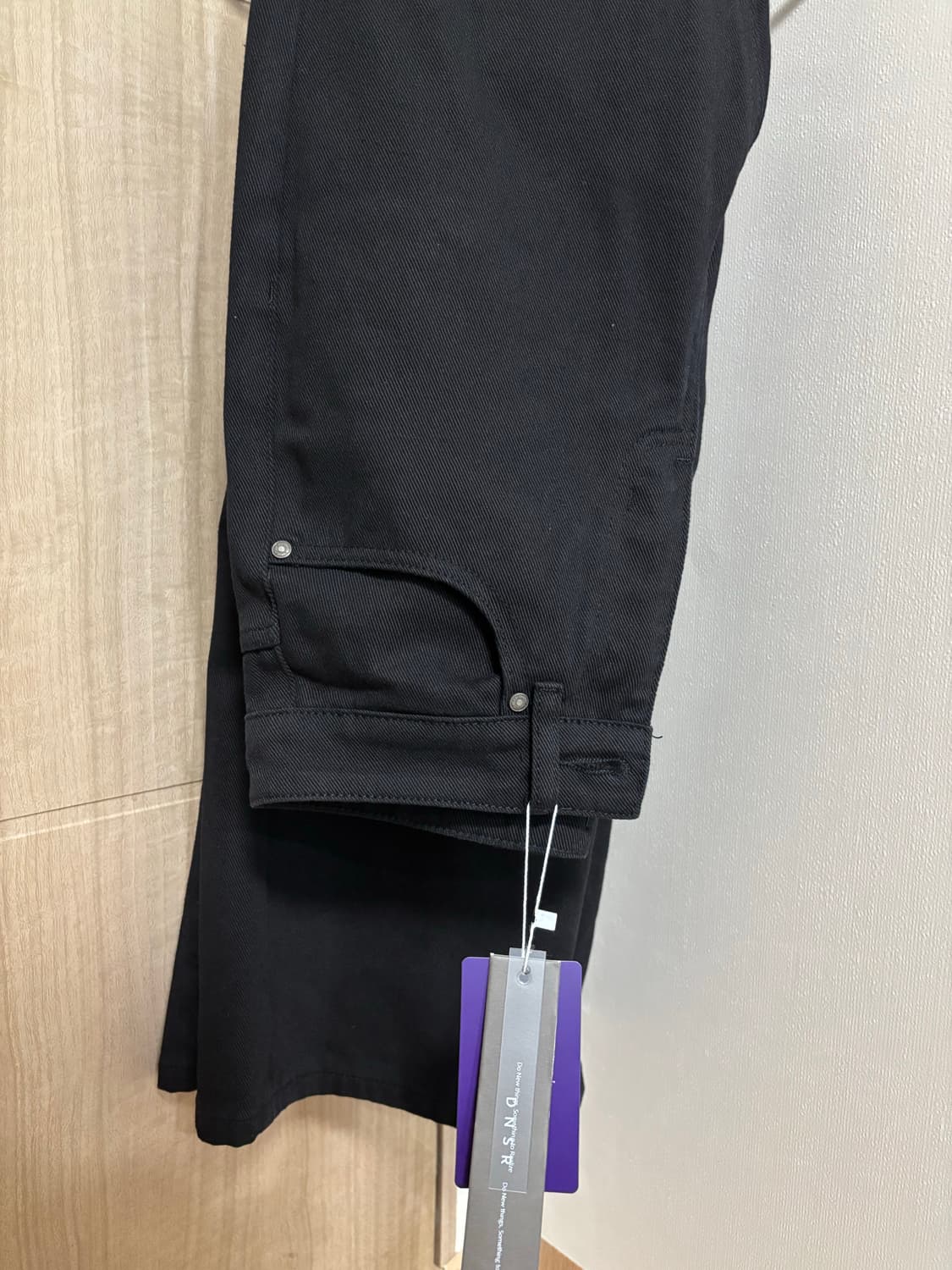 디엔에스알 - 시그니처 플레어 데님 팬츠 블랙 상품이미지3