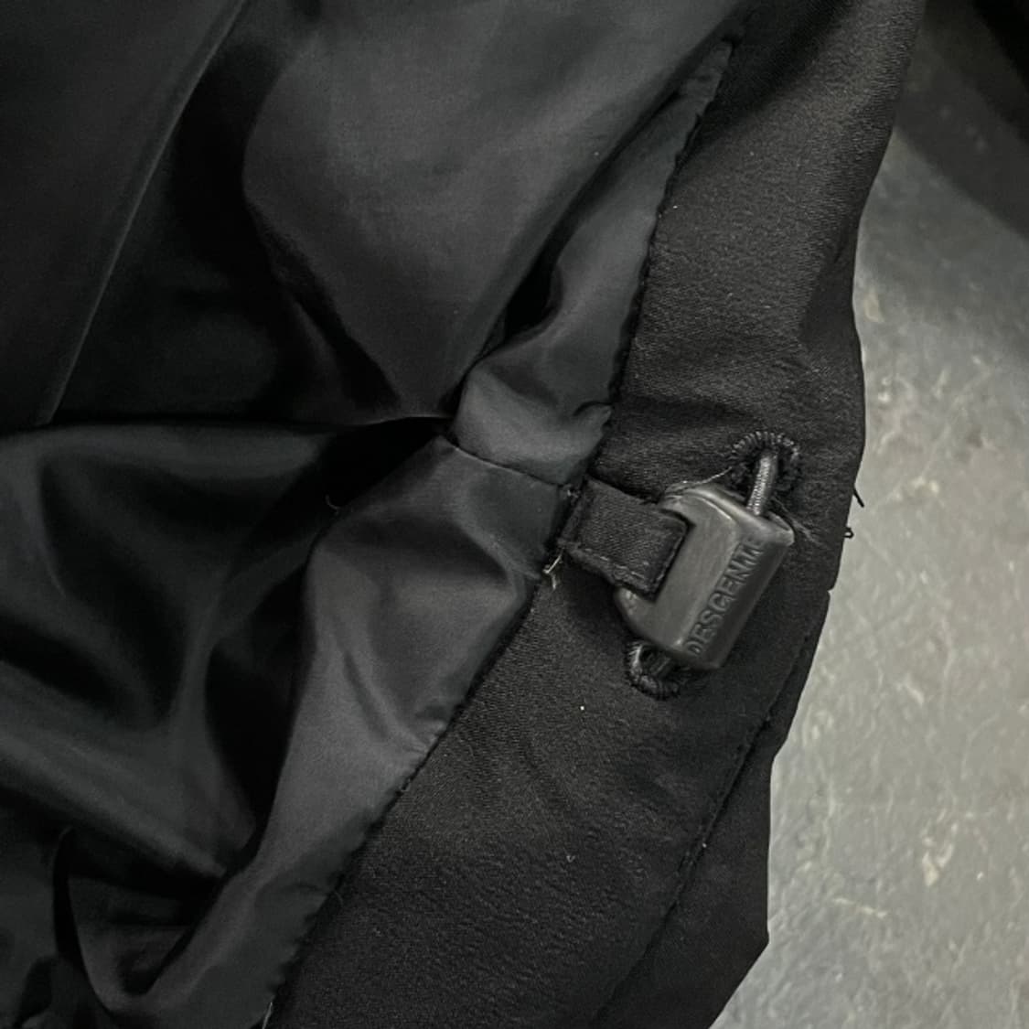 100 데상트 패딩 상품이미지7