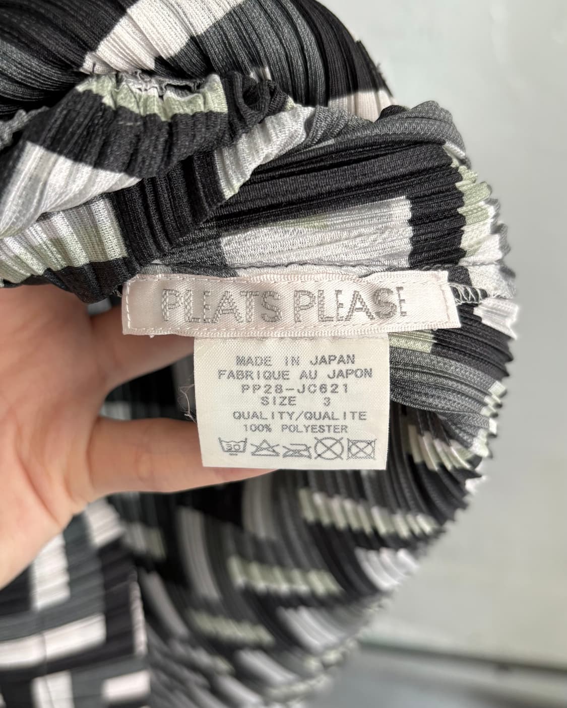 Pleats Please 플리츠플리즈 패턴 롱 투웨이 플리츠 가디건 상품이미지9