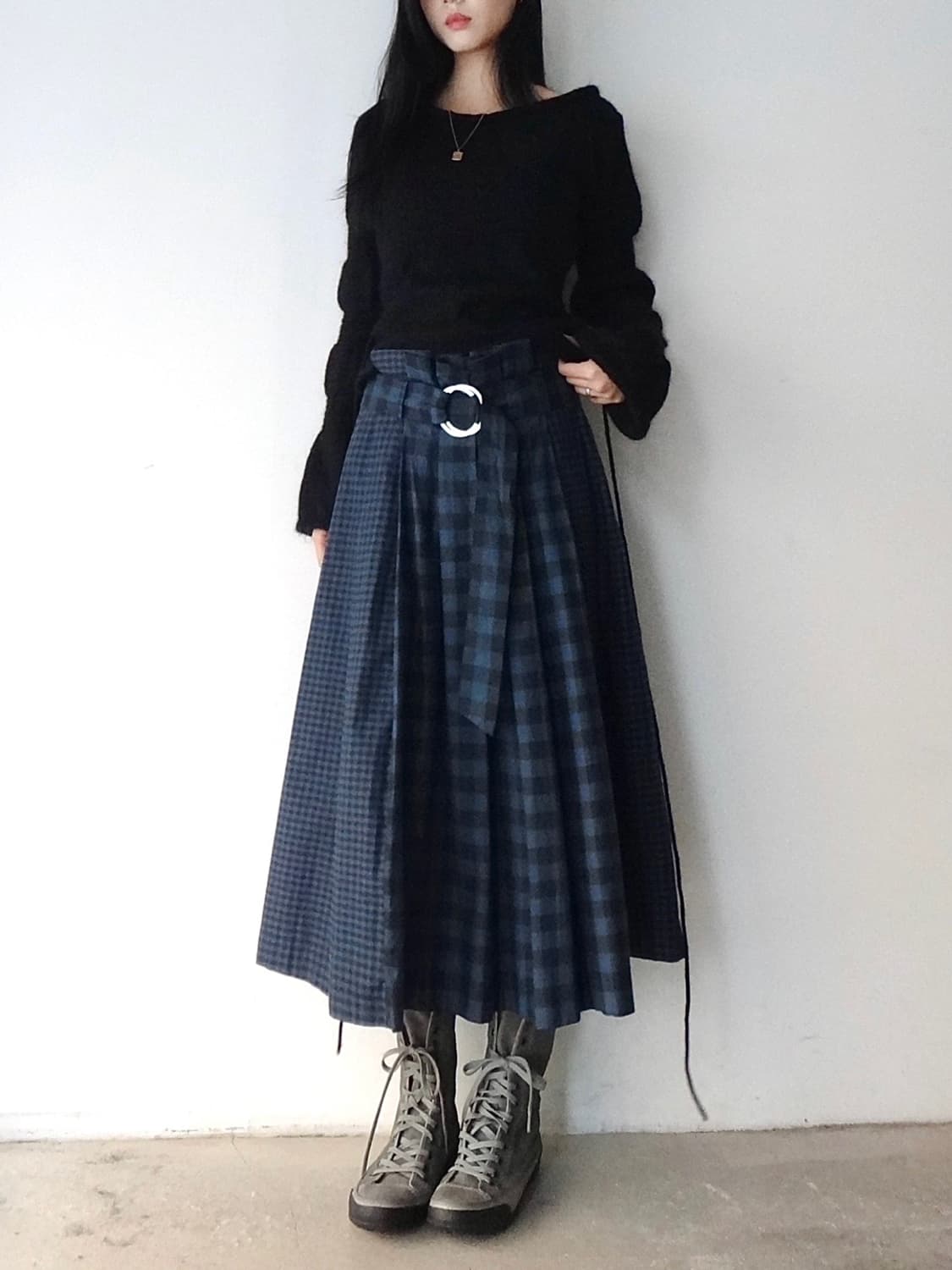 2 verse check belt skirt / navy 상품이미지7