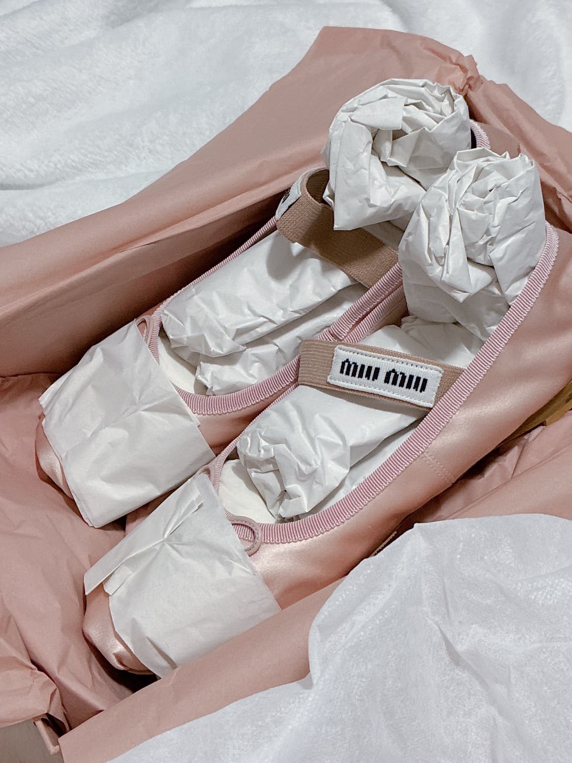 미우미우 발레리나 새틴 슈즈 38사이즈 상품이미지3