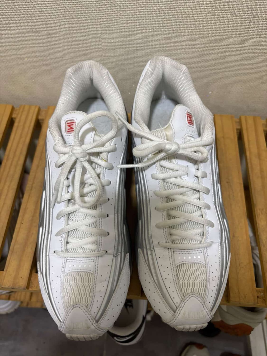 나이키 샥스 r4 상품이미지4