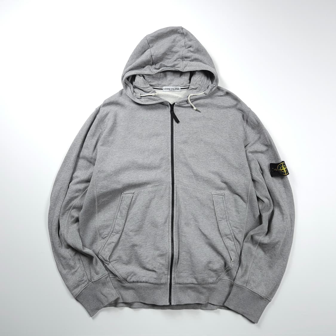 스톤아일랜드 와펜 아카이브 박시핏 후드 집업 (2XL) 상품이미지1